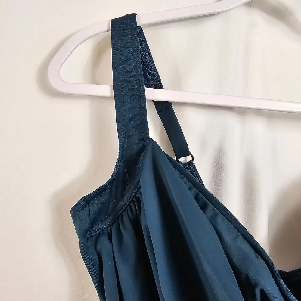 NWT Miraclesuit Sanibel One Piece in Nova Green - Size 16 (DD Cup)